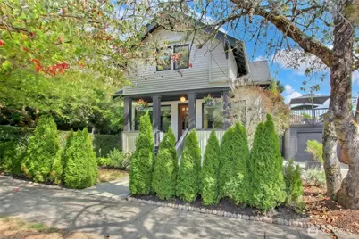 4006 Corliss Avenue N, Seattle, WA 98103 - Photo 1