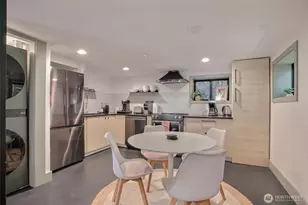 4006 Corliss Ave N, Seattle, WA 98103 - Photo 20