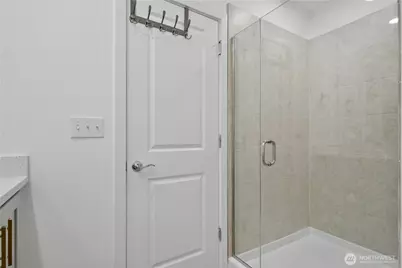 16616 NE 85th St, Redmond, WA 98052 - Photo 20
