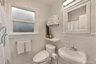 2628 46th Ave SW, Seattle, WA 98116 - Photo 16