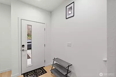 8712 42nd Avenue S, Seattle, WA 98118 - Photo 2