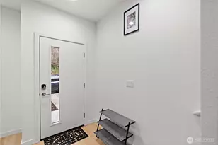 8712 42nd Ave S, Seattle, WA 98118 - Photo 2