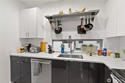 8712 42nd Avenue S, Seattle, WA 98118 - Photo 14