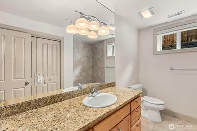 10220 NE 64th Street, Kirkland, WA 98033 - Photo 32