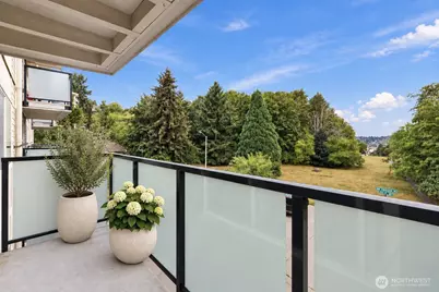 3722 27th Place W #201, Seattle, WA 98199 - Photo 34