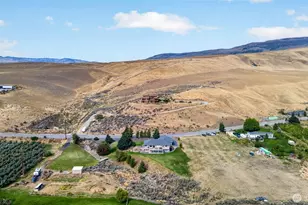 2350 10th St NE, East Wenatchee, WA 98802 - Photo 4