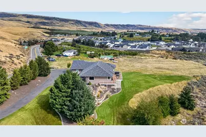 2350 10th Street NE, East Wenatchee, WA 98802 - Photo 38