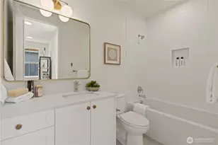 3243 13th Ave W, Seattle, WA 98119 - Photo 30