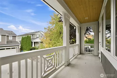 3894 201st Court SE, Sammamish, WA 98075 - Photo 4