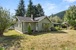 1212 Riddell St, Raymond, WA 98577 - Photo 2