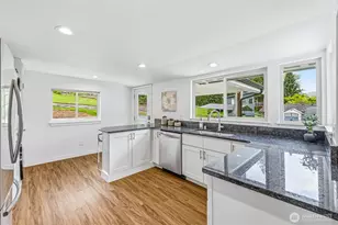 477 W Lake Samish Dr, Bellingham, WA 98229 - Photo 10
