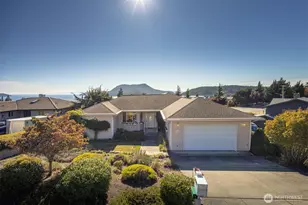 1702 Tartan Pl, Anacortes, WA 98221 - Photo 1