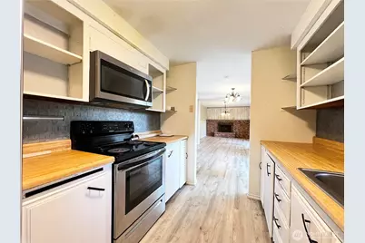 1321 Rancho Place, Everett, WA 98204 - Photo 2