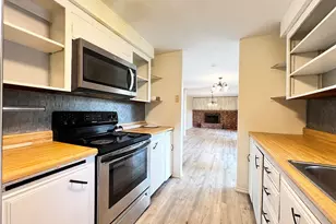 1321 Rancho Pl, Everett, WA 98204 - Photo 2