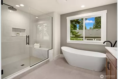 816 165th Avenue NE, Bellevue, WA 98008 - Photo 24