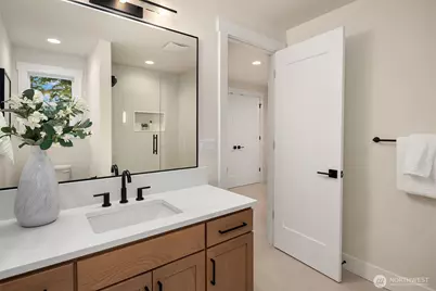 816 165th Avenue NE, Bellevue, WA 98008 - Photo 28