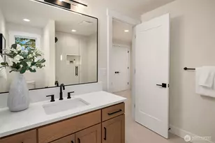 816 165th Ave NE, Bellevue, WA 98008 - Photo 28