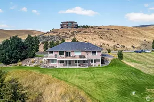 2350 10th St NE, East Wenatchee, WA 98802 - Photo 6