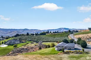 2350 10th St NE, East Wenatchee, WA 98802 - Photo 8