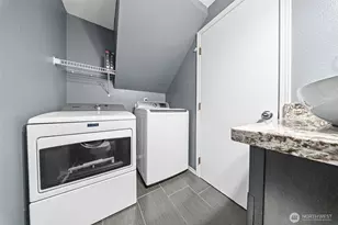 9735 S 222nd St, Kent, WA 98031 - Photo 14