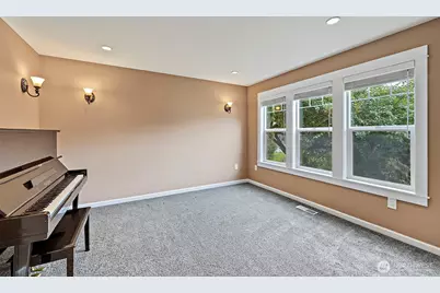 11407 135th Street E, Puyallup, WA 98374 - Photo 4