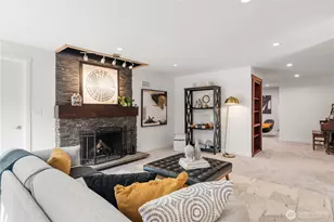 12015 Dayton Ave N, Seattle, WA 98133 - Photo 18