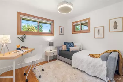 12015 Dayton Avenue N, Seattle, WA 98133 - Photo 14
