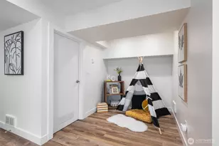 1908 29th Ave W, Seattle, WA 98199 - Photo 28