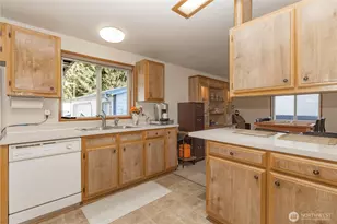 30961 E Lake Morton Dr SE, Kent, WA 98042 - Photo 28