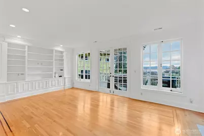 1435 Newport Way, Seattle, WA 98112 - Photo 10