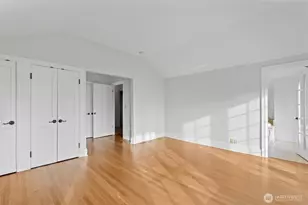 1435 Newport Way, Seattle, WA 98112 - Photo 14