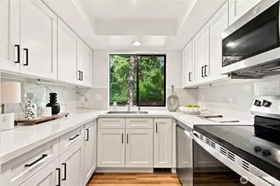 3501 108th Place NE #1, Bellevue, WA 98004 - Photo 12