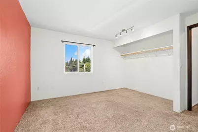 9255 Greenwood Avenue N #38, Seattle, WA 98103 - Photo 22