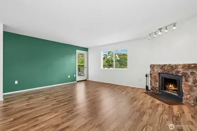 9255 Greenwood Avenue N #38, Seattle, WA 98103 - Photo 16
