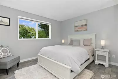 7340 NE 142nd Place #Unit A, Kirkland, WA 98034 - Photo 8
