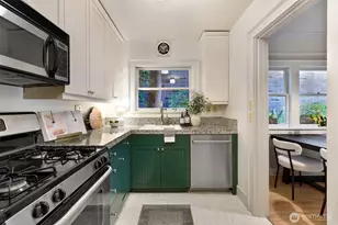 214 16th Ave E, Seattle, WA 98112 - Photo 16