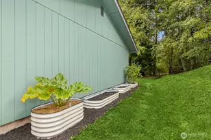 26452 Edgewater Blvd NW, Poulsbo, WA 98370 - Photo 22