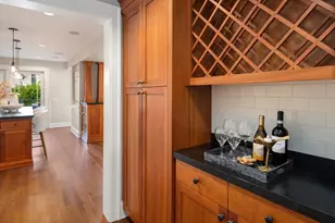 719 Belmont Pl E, Seattle, WA 98102 - Photo 8
