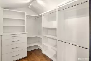 719 Belmont Pl E, Seattle, WA 98102 - Photo 28