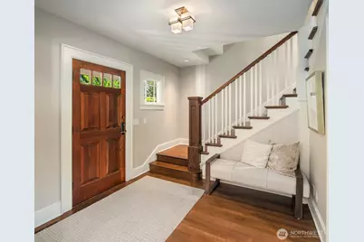 719 Belmont Place E, Seattle, WA 98102 - Photo 4