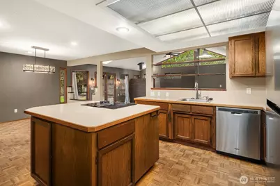 21805 SE 4th Street, Sammamish, WA 98074 - Photo 8