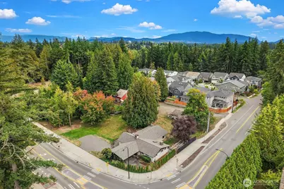 21805 SE 4th Street, Sammamish, WA 98074 - Photo 28