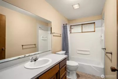 21805 SE 4th Street, Sammamish, WA 98074 - Photo 20