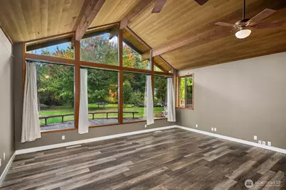 21805 SE 4th Street, Sammamish, WA 98074 - Photo 4