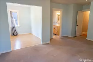 6910 37th Ave SW, Seattle, WA 98126 - Photo 24