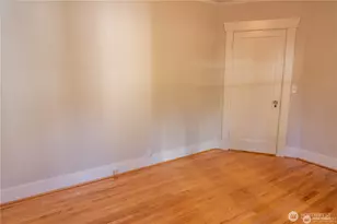 6910 37th Ave SW, Seattle, WA 98126 - Photo 18
