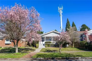 6910 37th Ave SW, Seattle, WA 98126 - Photo 2