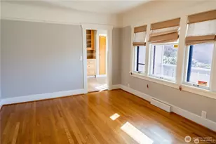 6910 37th Ave SW, Seattle, WA 98126 - Photo 10