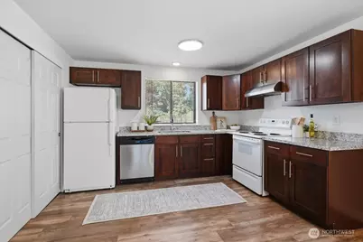 406 E Pioneer Street #B, Granite Falls, WA 98252 - Photo 4