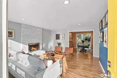 22221 92nd Avenue W, Edmonds, WA 98020 - Photo 2